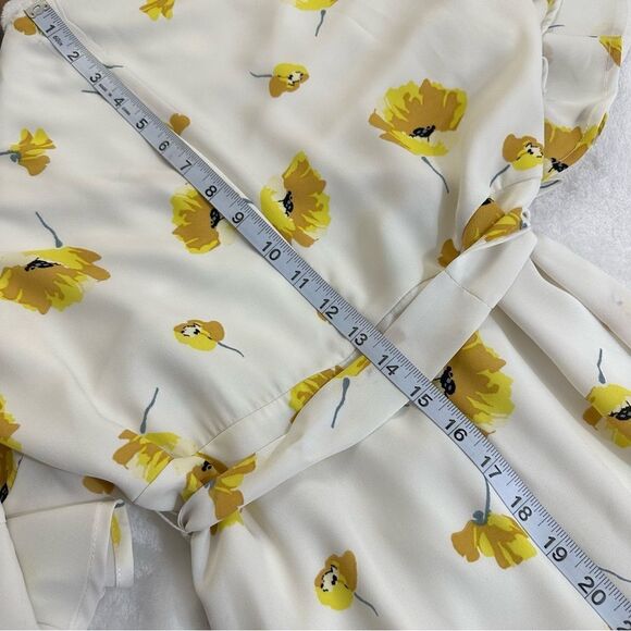 Chelsea28 Floral Faux Wrap Dress Size L - Picture 9 of 11